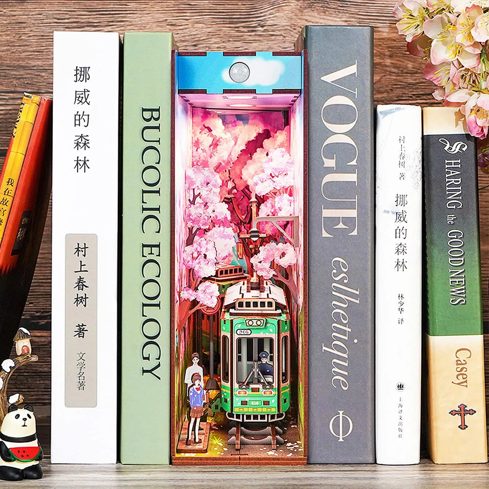 Eye-Catching Bookshelf Display — Sakuras Reise-DIY-Bücherwinkel-Bausatz