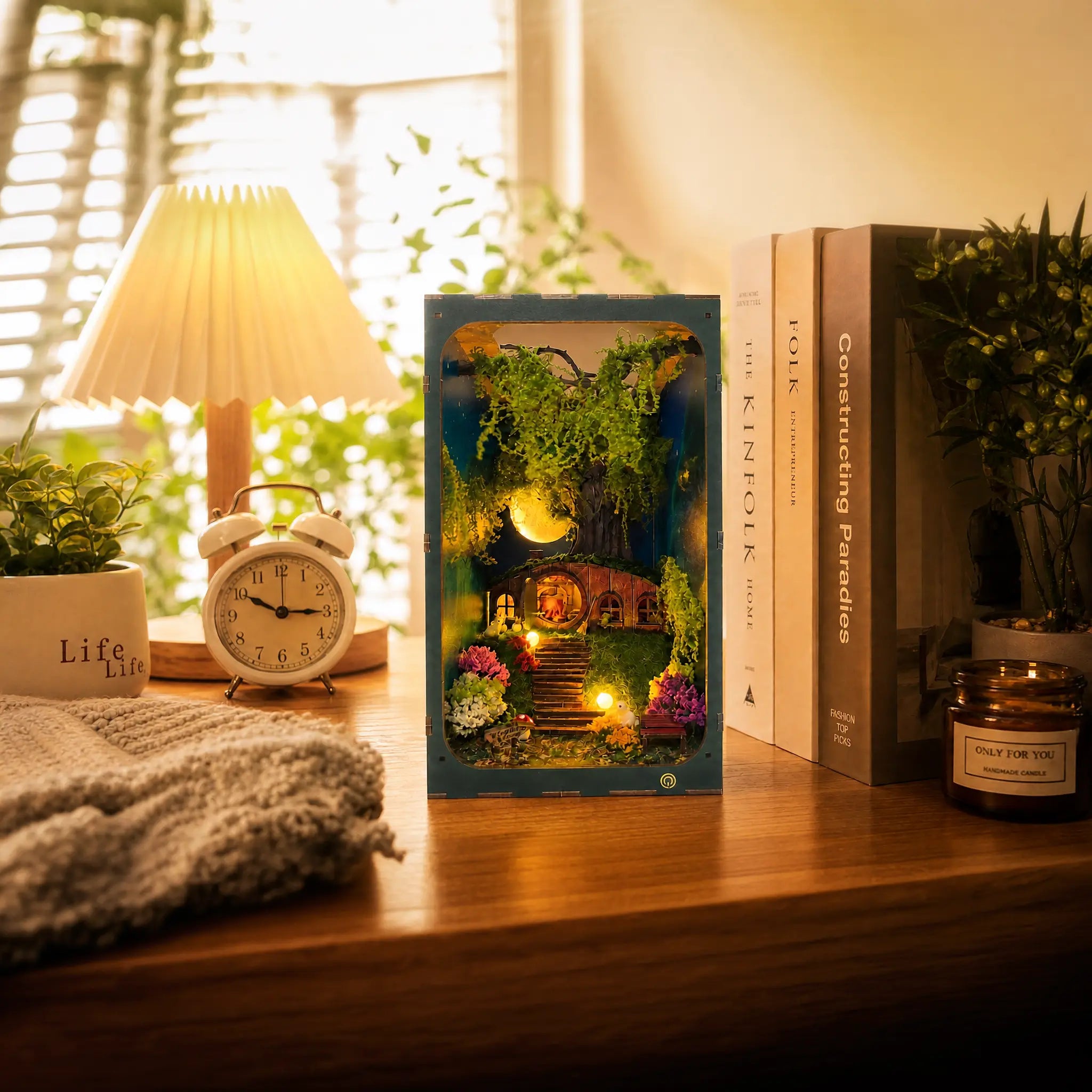 Hobbins Hovel Fantasy Cottage DIY Book Nook Kit