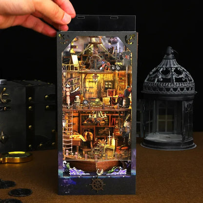 Aden Pirate Ship DIY Book Nook Kit - ROCOXIA