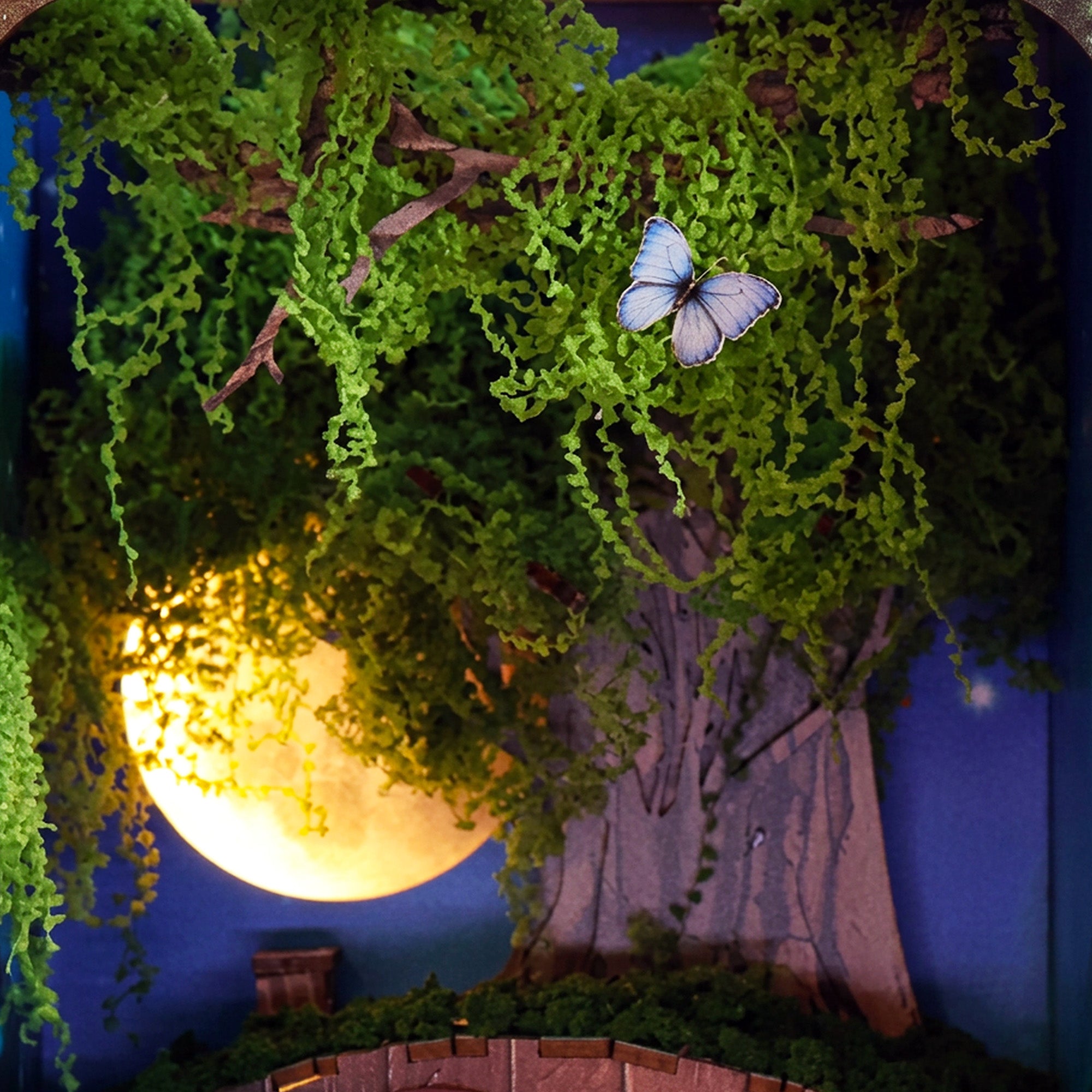 Hobbins Hovel Fantasy Cottage DIY Book Nook Kit