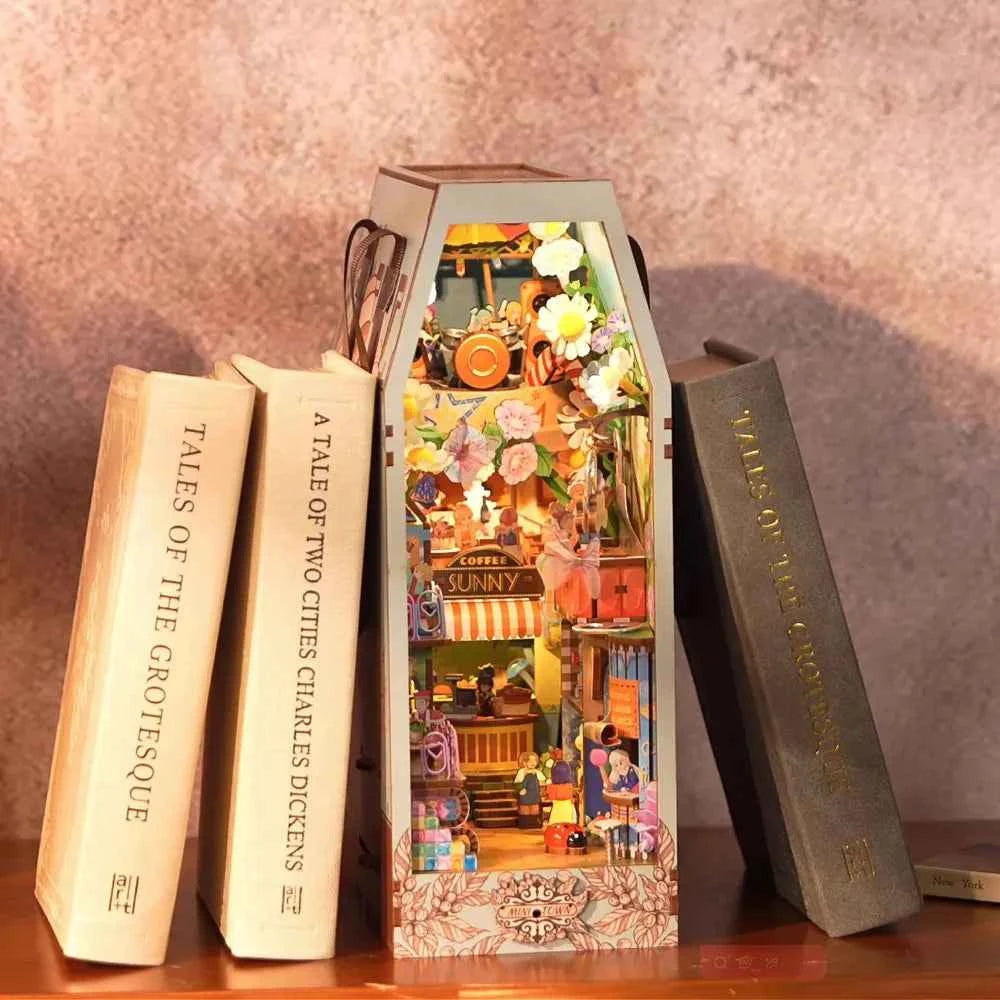 Mini Town DIY Book Nook Kit - ROCOXIA